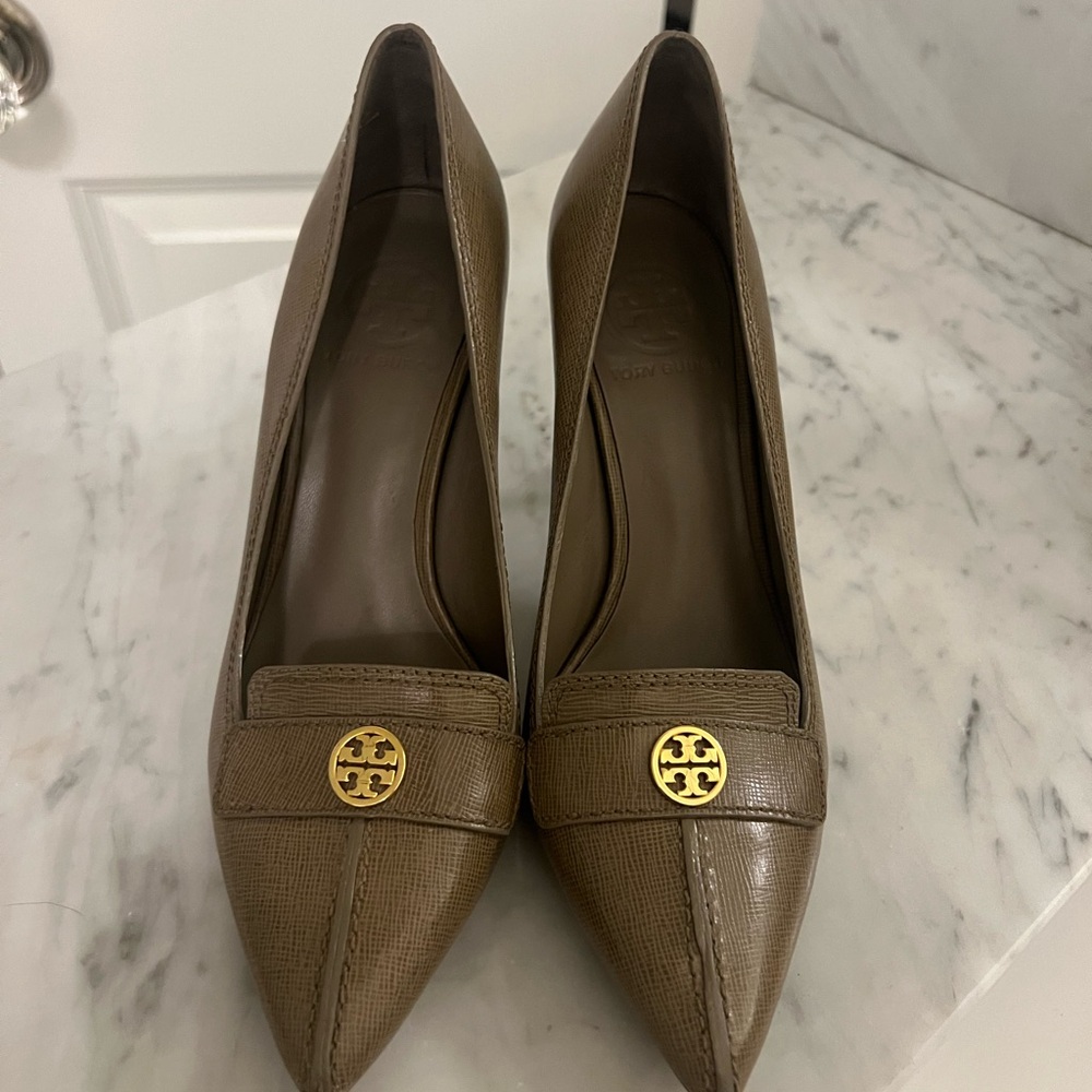 Tory Burch brown heels pumps